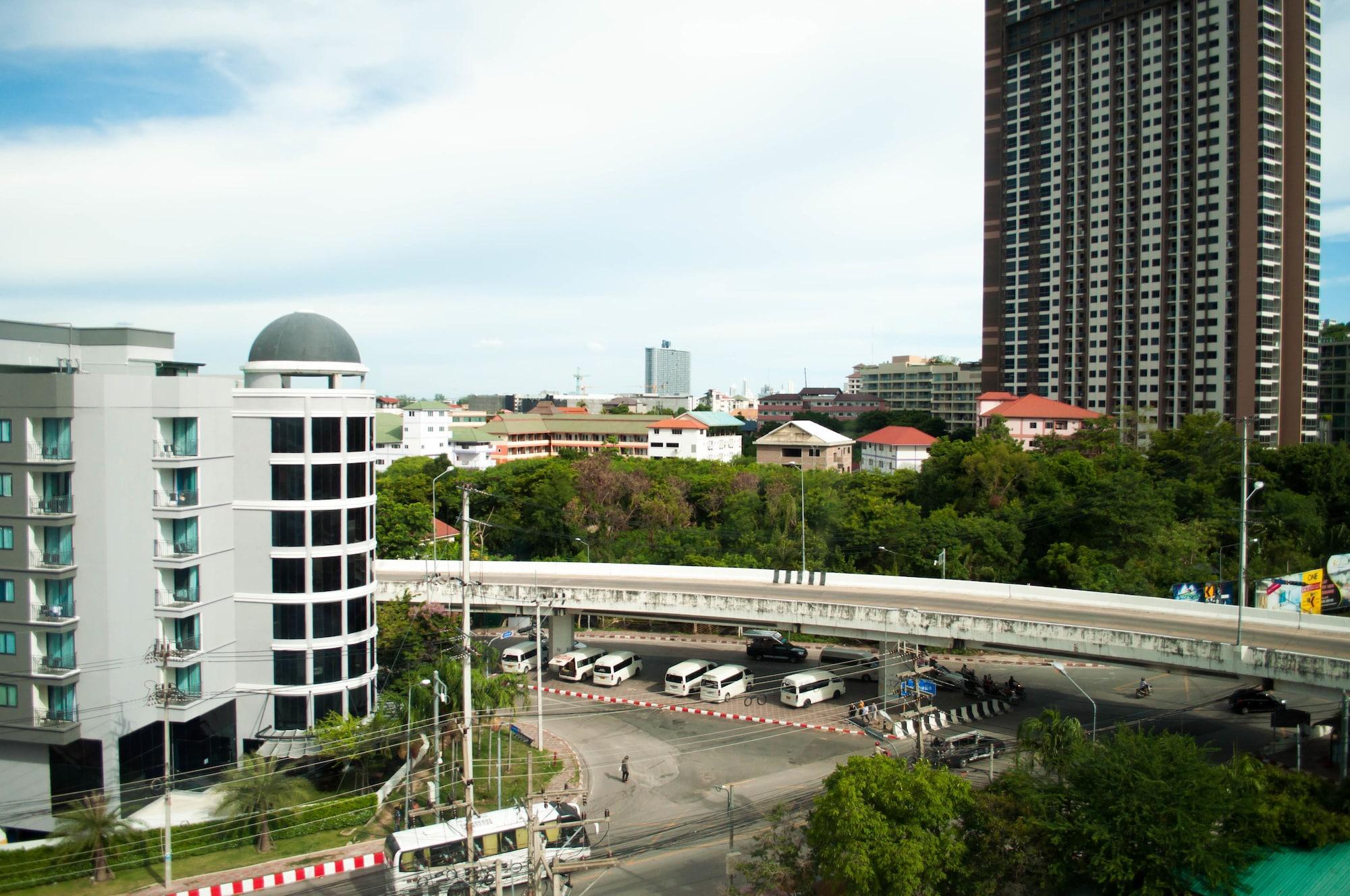 Signature Pattaya Exterior photo
